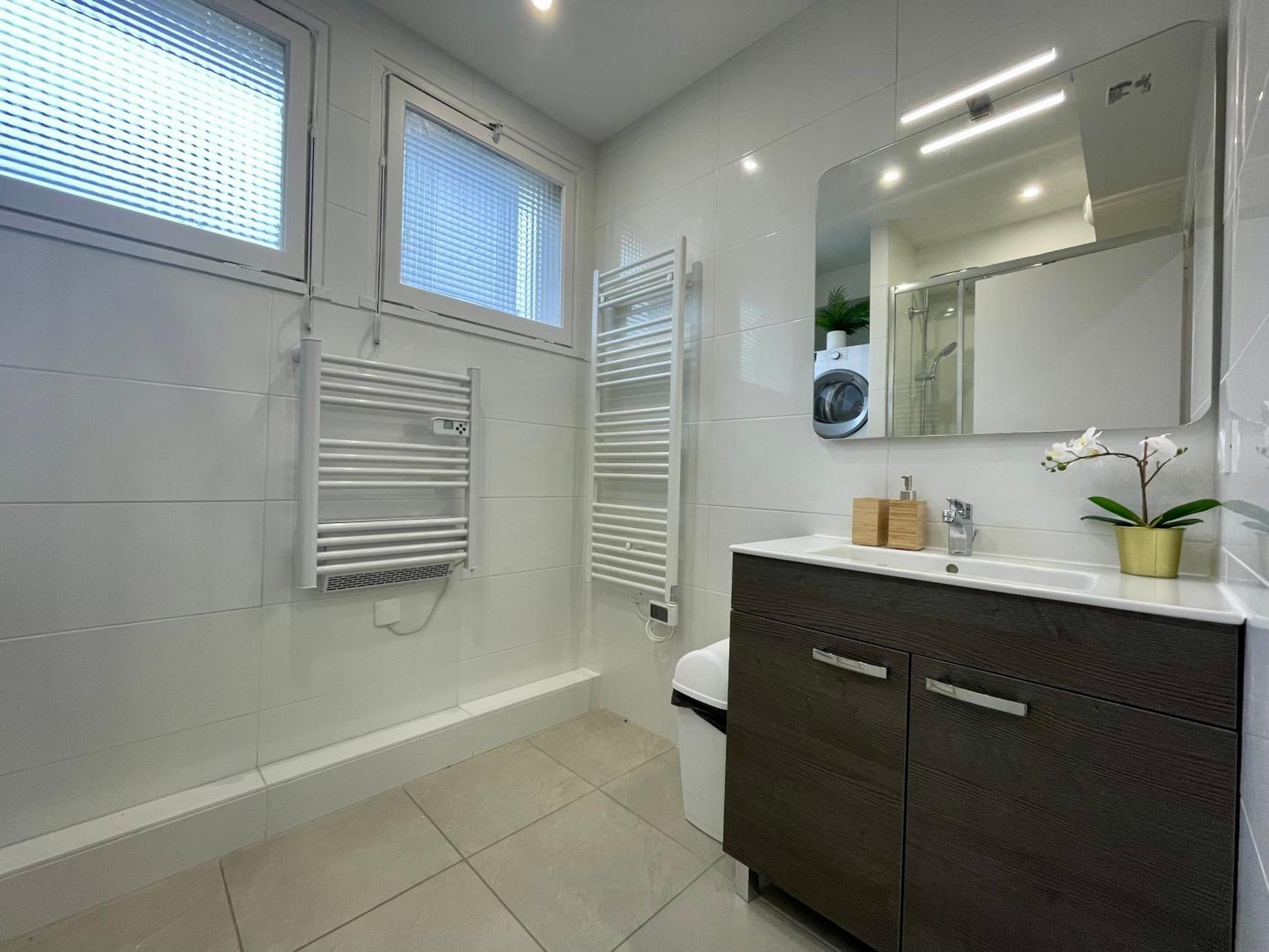 Bngo I Le Spacieux I 3 Chambres, 2 Salles De Bain, Parking Prive Gratuit, 8 Personnes, Vieux Lyon Hypercentre Eksteriør billede